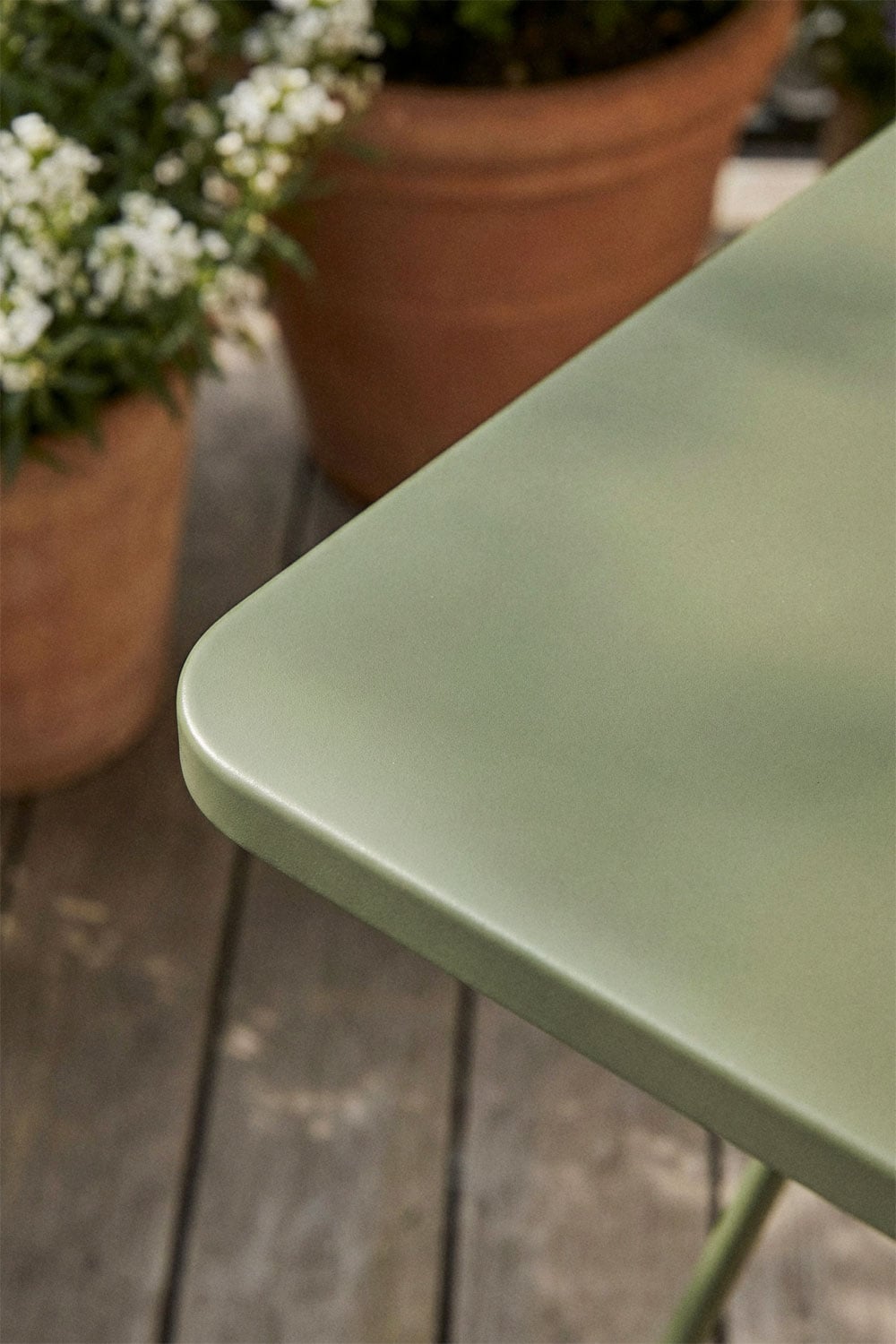 Outdoor table TAMARIT, square, oiled green