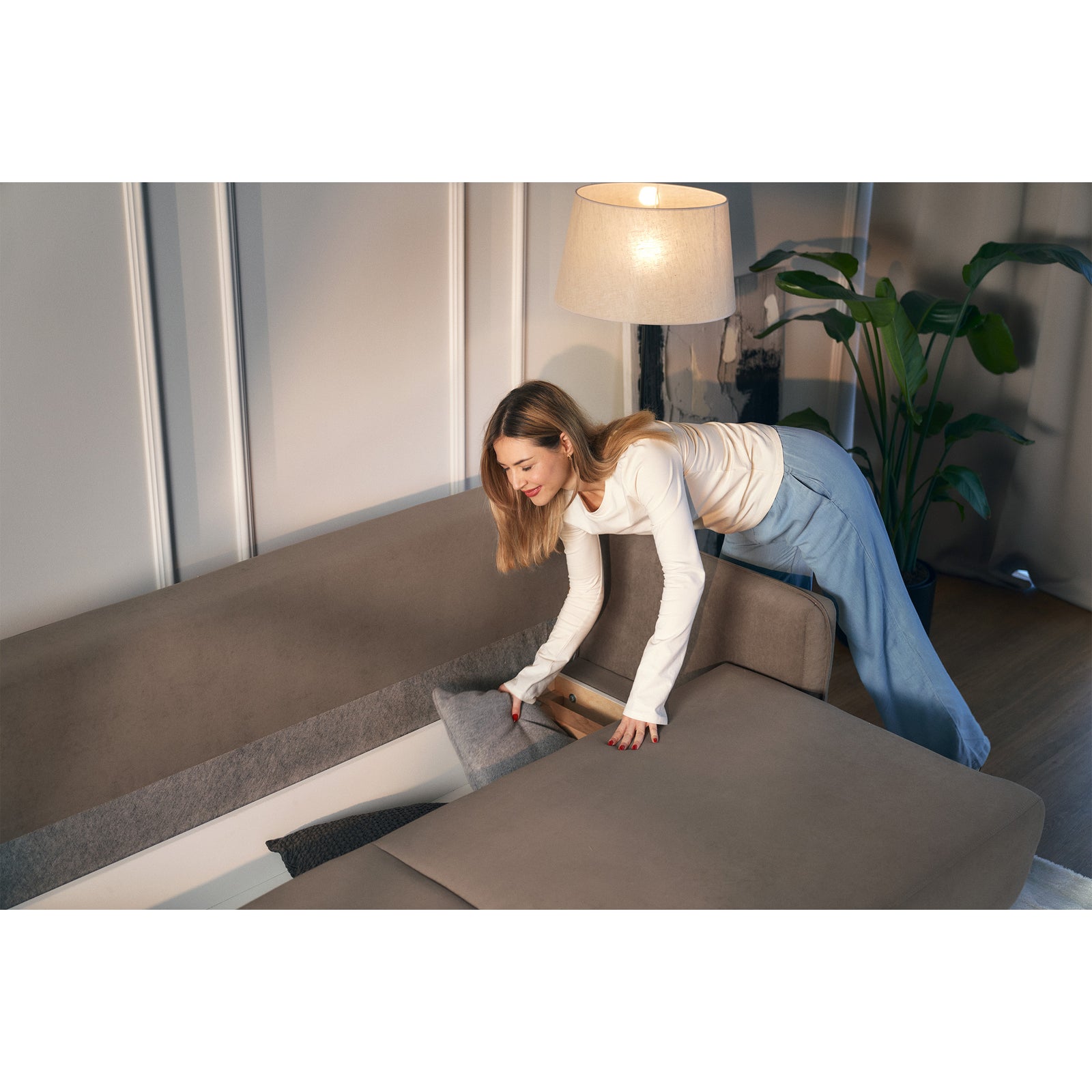 Sofa-lova OVALS, šviesiai ruda veliūras