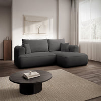 Kampinė sofa CORMAC mini šviesiame svetainės interjere