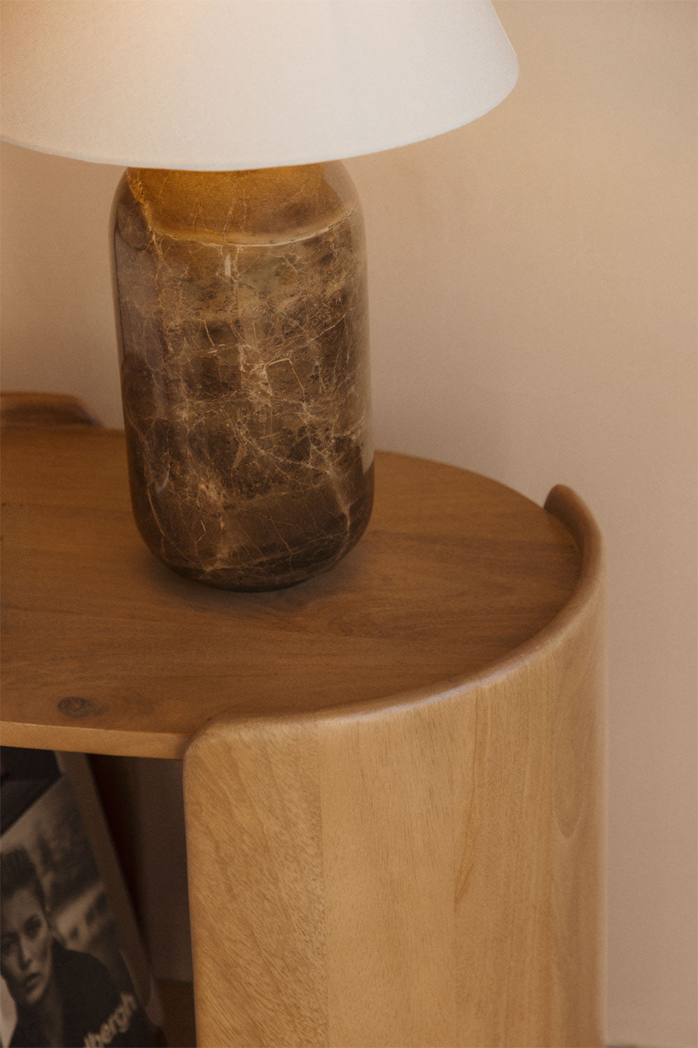 Pagalbinis staliukas SVAMEA, mango medis