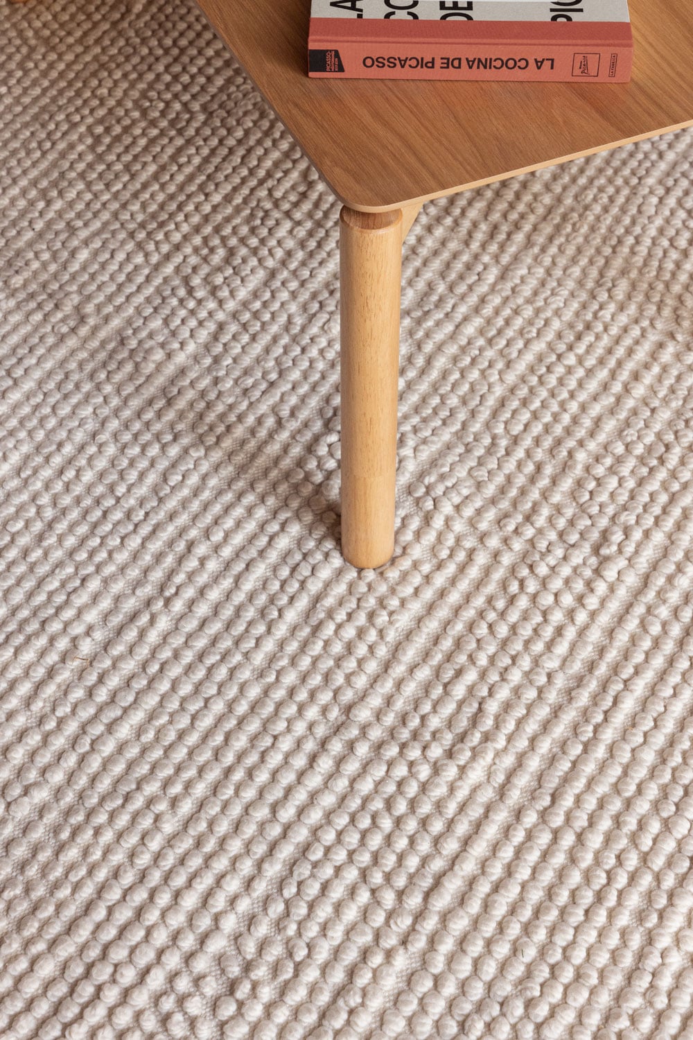 Lauko kilimas TIVANO, baltas