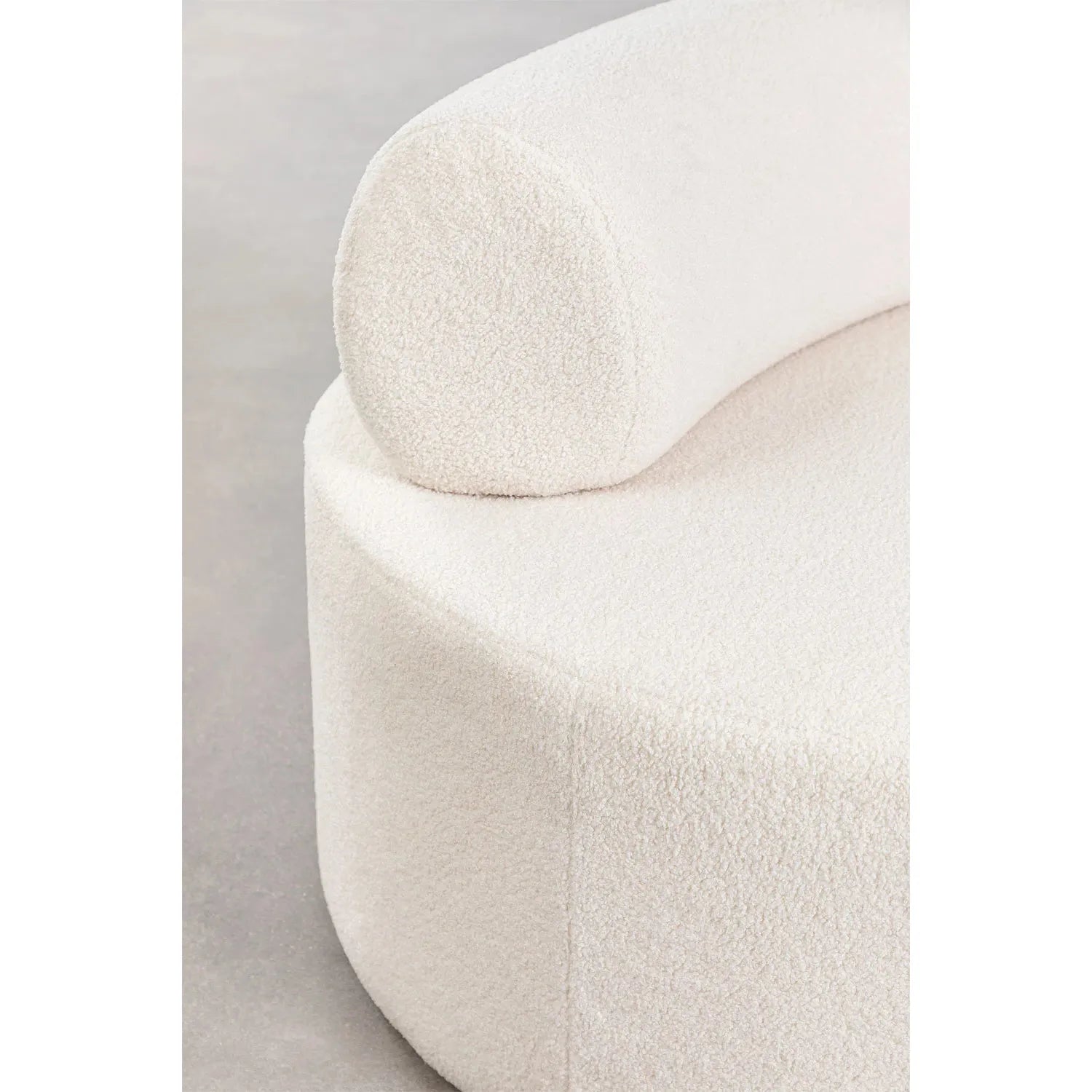 Fotelis NAROA, balta spalva, teddy audinys