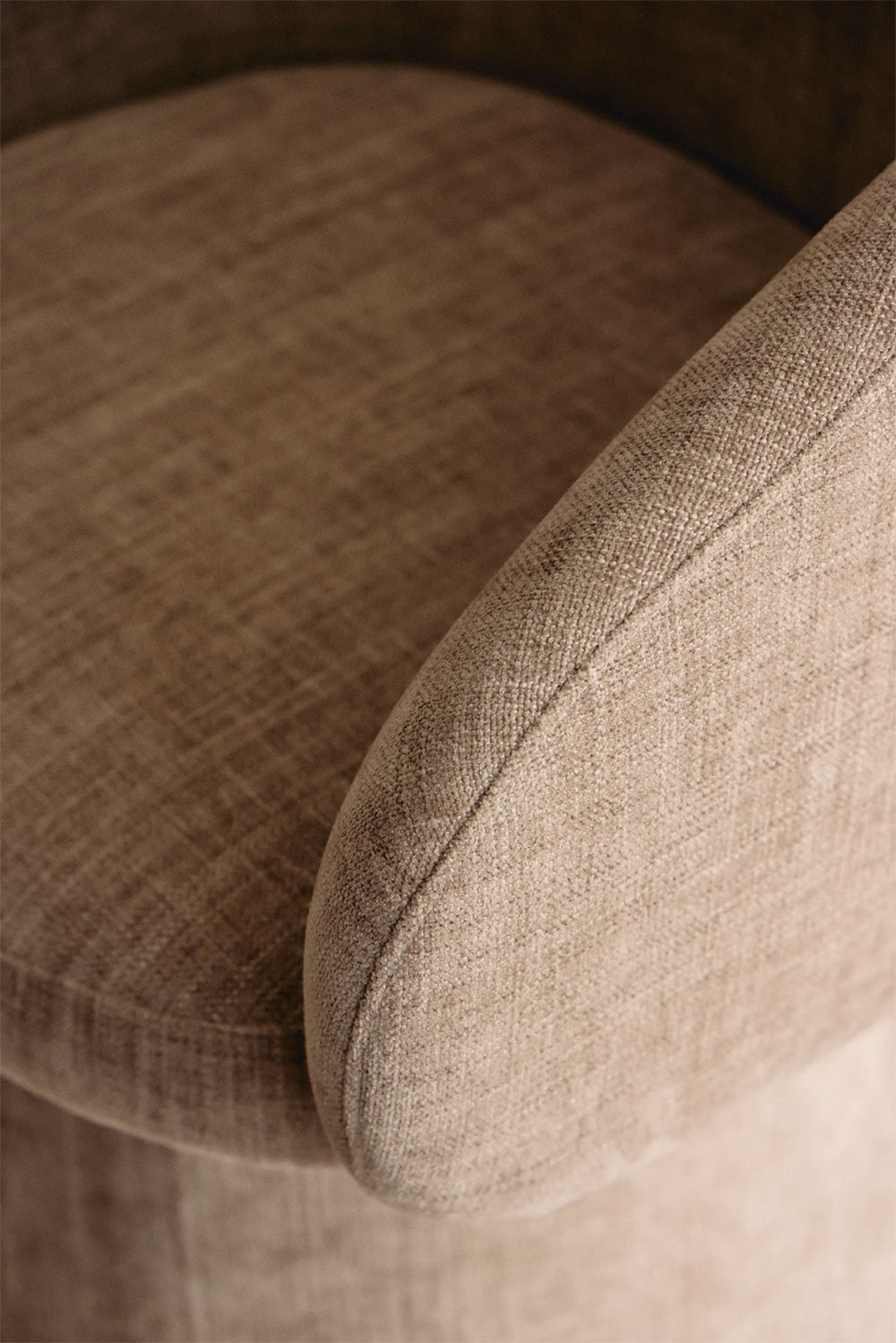 Minkštas pasukamas fotelis RIVAURA bouclé poilsiui