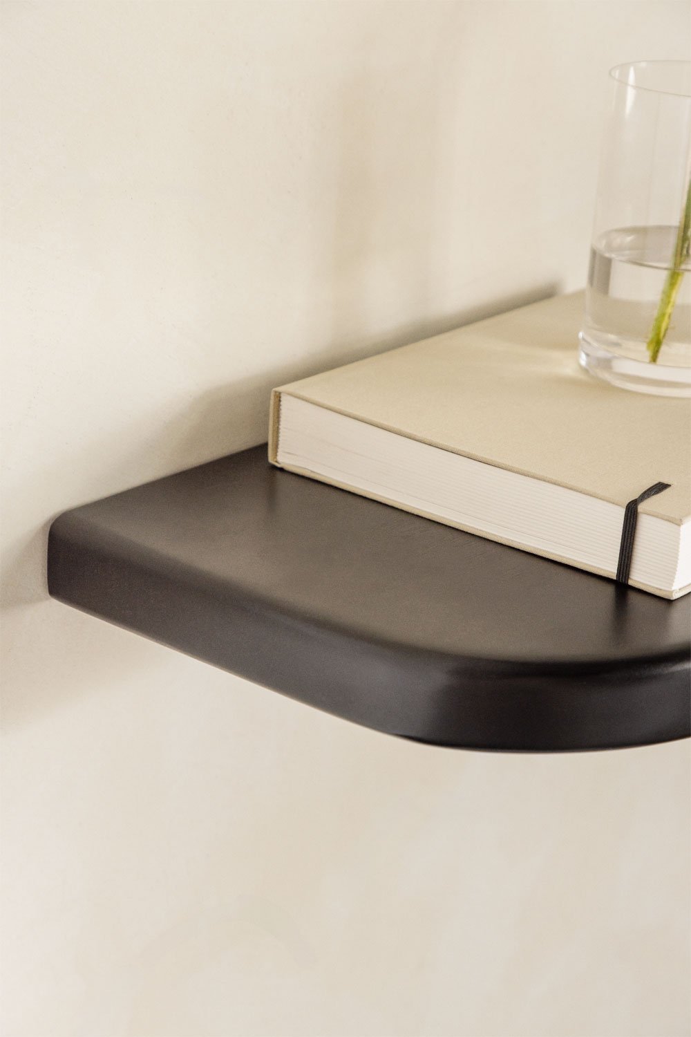 Kvadratinė sieninė lentynėlė CENEINO taupanti vietą ir kurianti tvarką