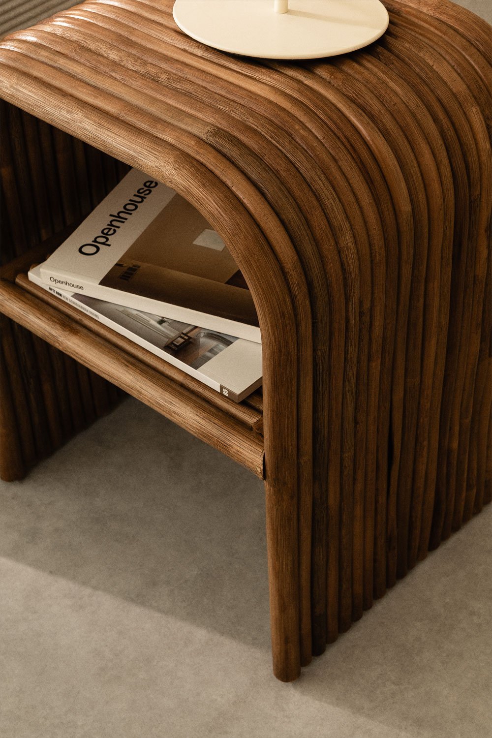 Šoninis  staliukas NTERU, rataninis