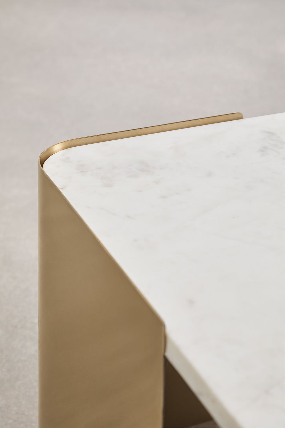 Kavos staliukas BSUNIIA, marmuras