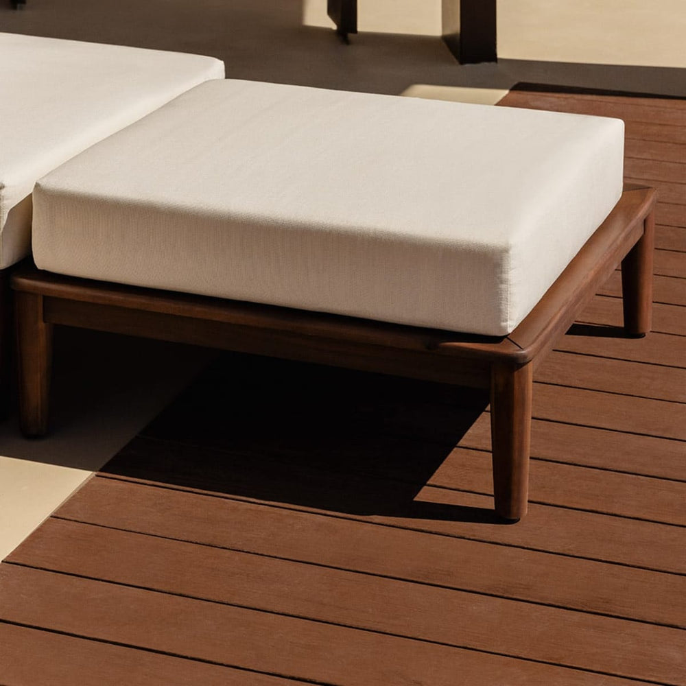 MODENA square outdoor pouffe, acacia.