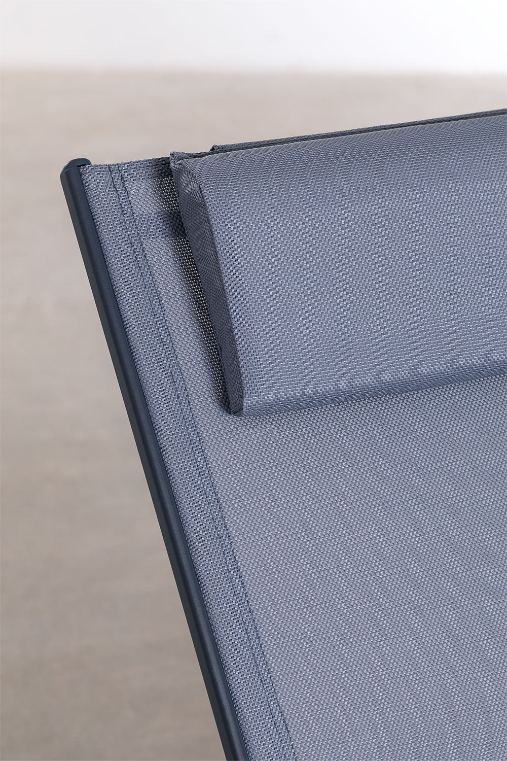 Outdoor lounger THERYS, graphite grey