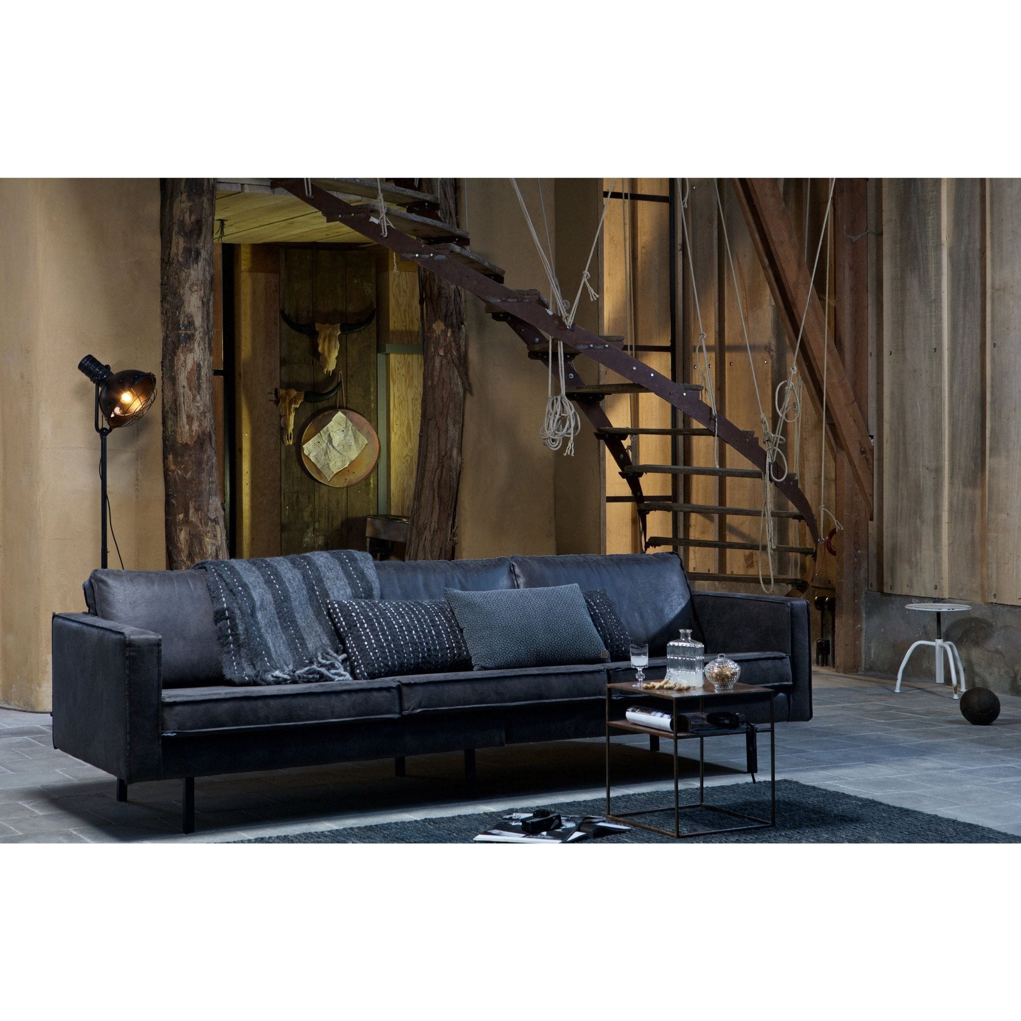 "Rodeo" 3 Vietų Sofa, Perdirbta Oda, Juoda Spalva - Namų Idėja