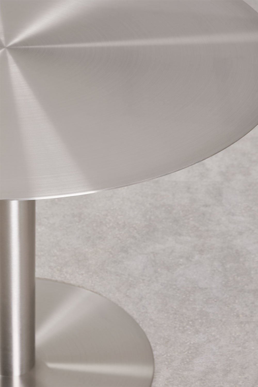 Valgomojo stalas CENIARO stalviršio paviršiaus atspindžių detalė