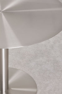 Valgomojo stalas CENIARO stalviršio paviršiaus atspindžių detalė