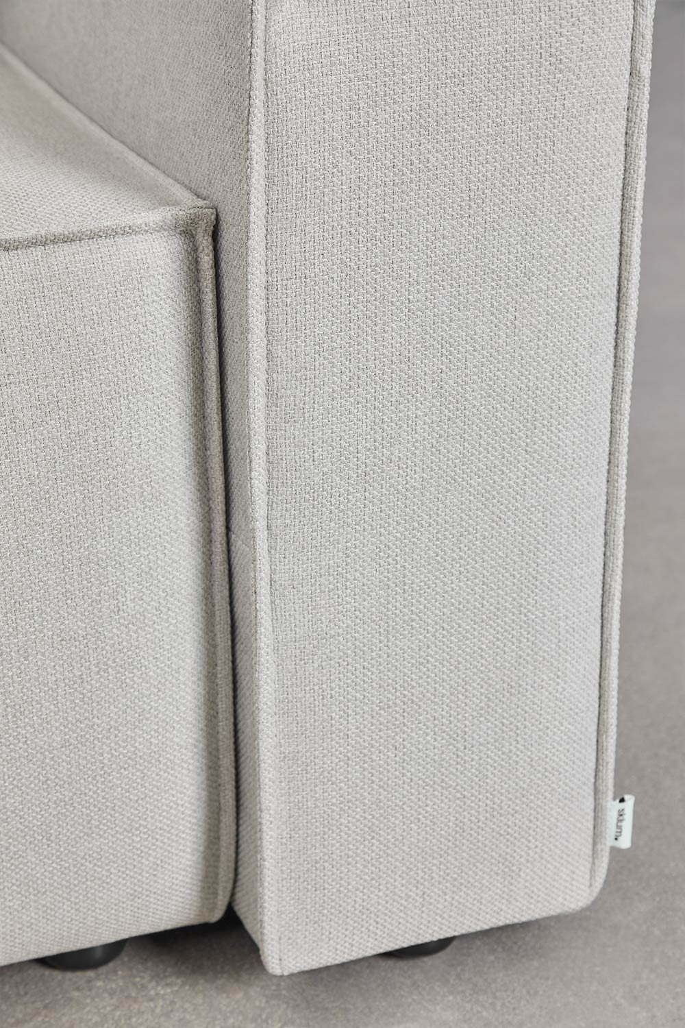 Trivietė sofa TAMLO su miegama funkcija, šviesiai pilka