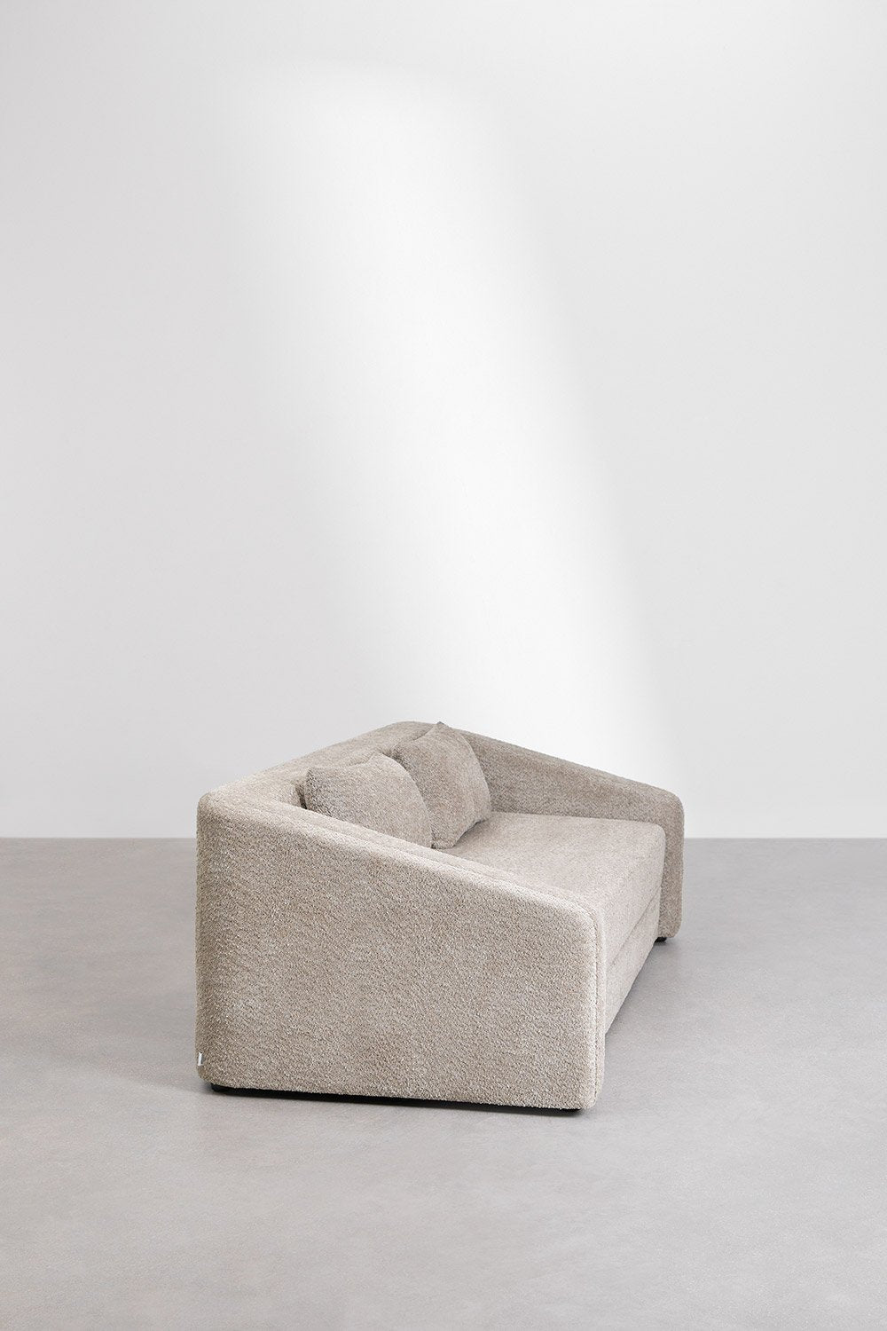 Trivietė sofa DALILA su miegama funkcija, ruda spalva