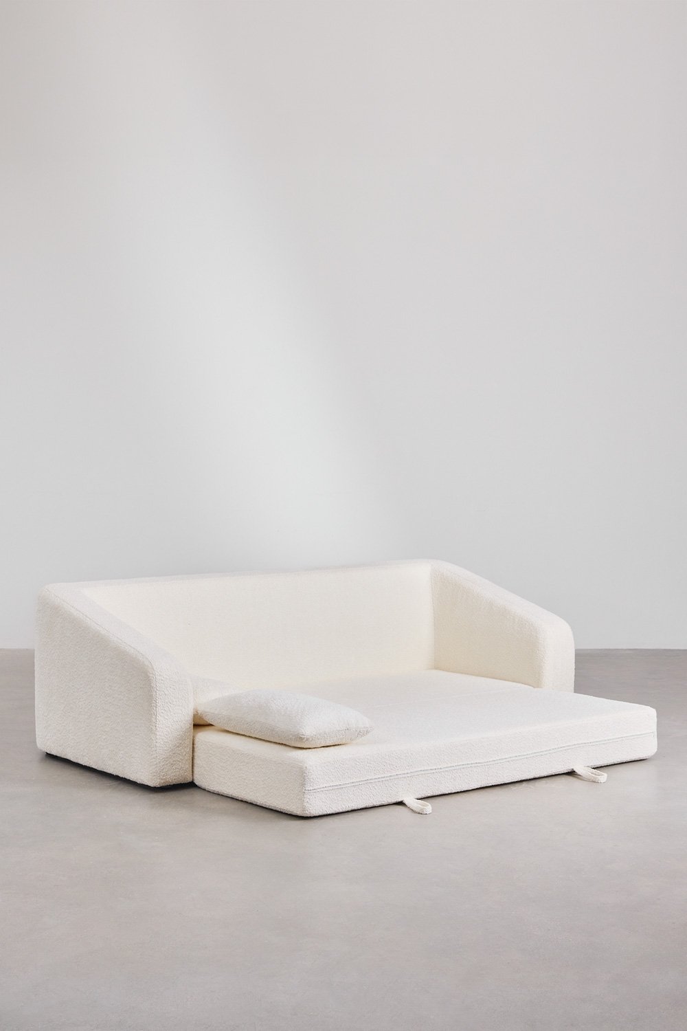 Trivietė sofa DALILA su miegama funkcija, balta spalva