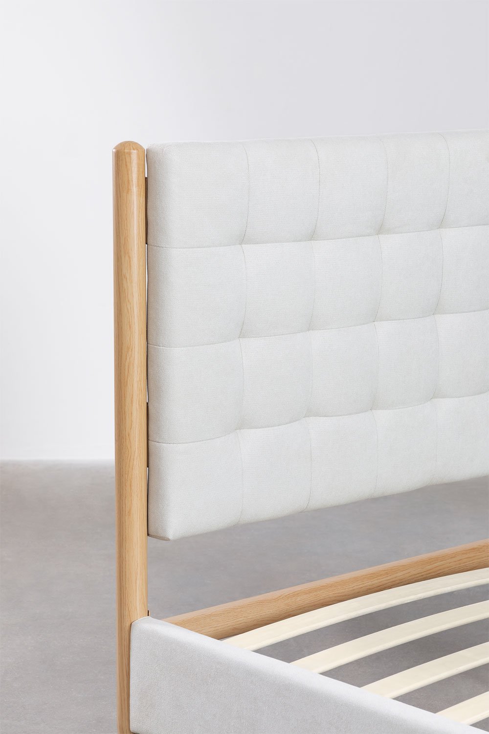 Minimalistinė Lova SEMIRA bohemišku stiliumi | namuideja.lt | miegamojo lova