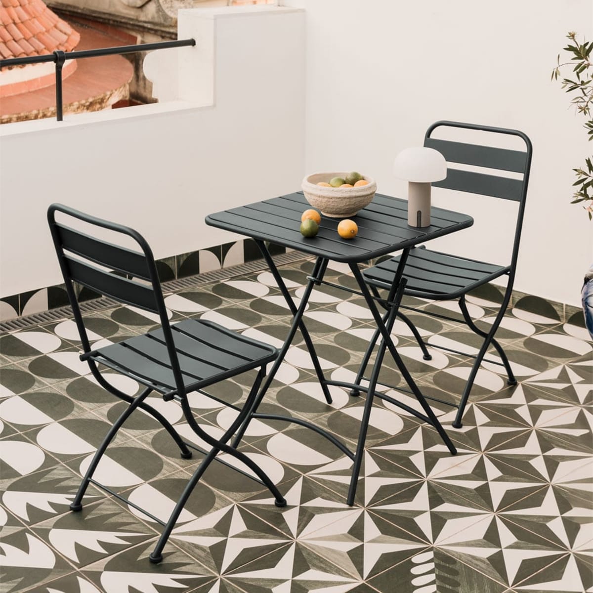 COLORO set, table and 2 chairs, green