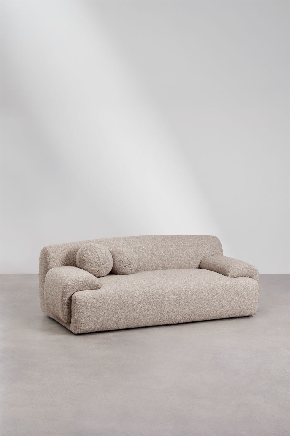 Dvivietė sofa SIRENA stilingame svetainės interjere