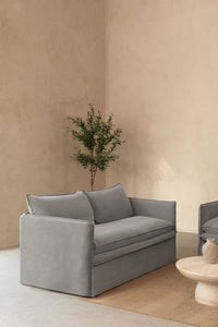 Sofa GREJSA – bendras vaizdas, tamsiai pilka linas