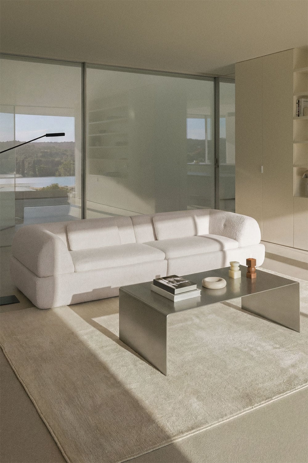 Dvivietė sofa MIRABELA baltas šenilas spalvos, šenilo audinys