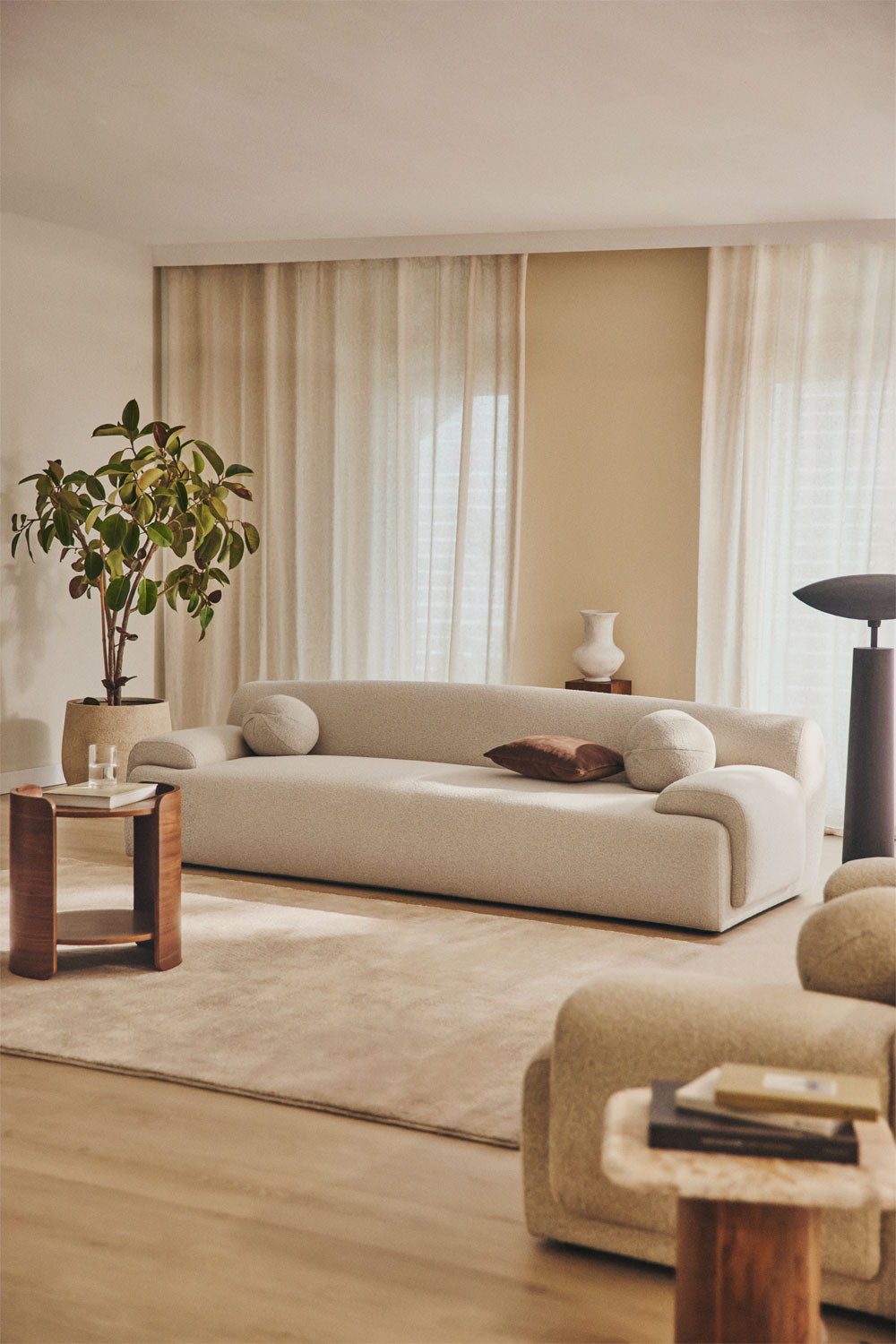 Trivietė sofa SIRINA