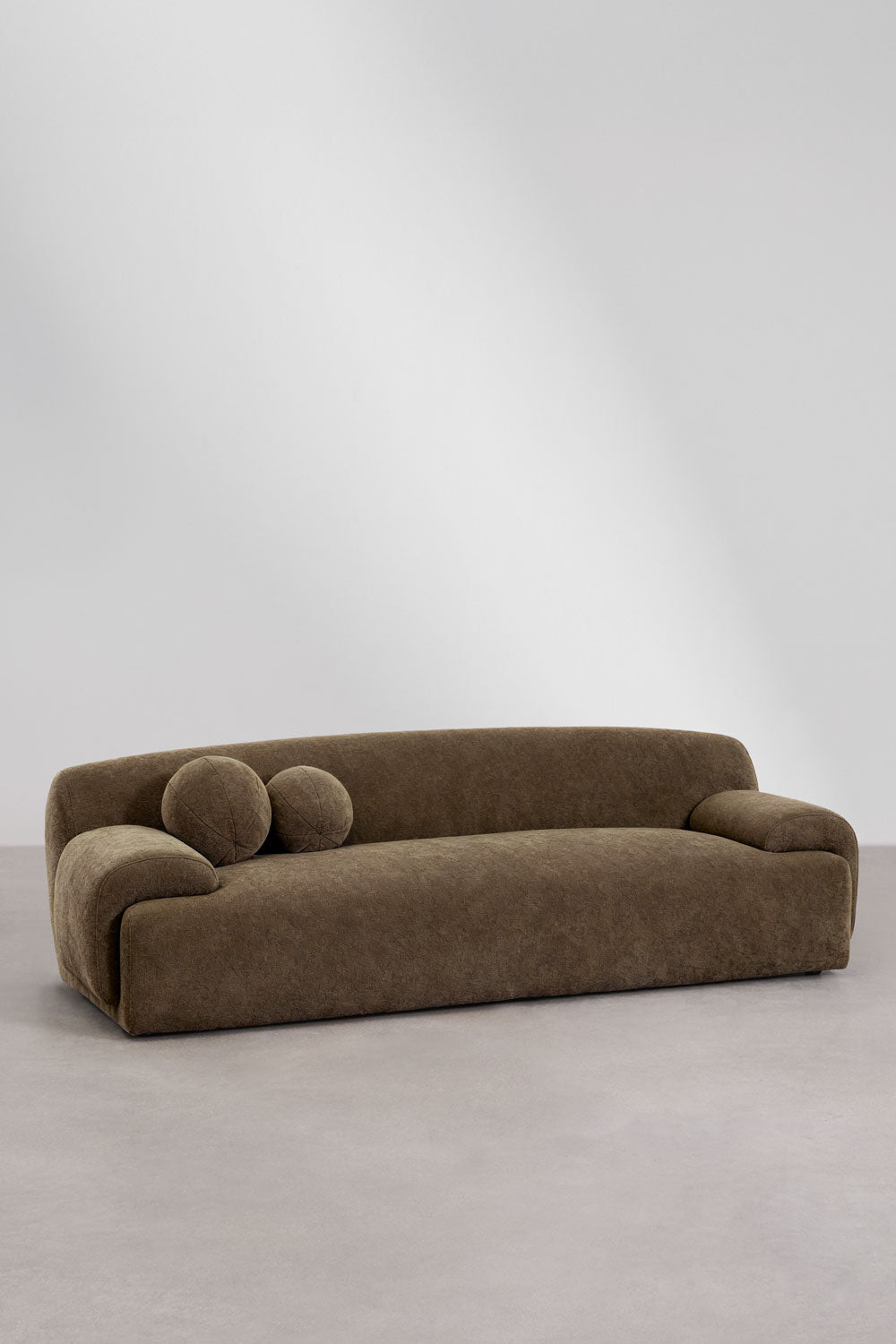 Trivietė sofa SIRINA – interjere