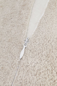 Keturvietė sofa ANGELERA – atspalvio detalė