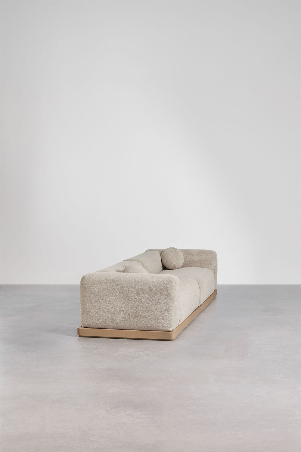 Keturvietė sofa ANGELERA – detalus vaizdas