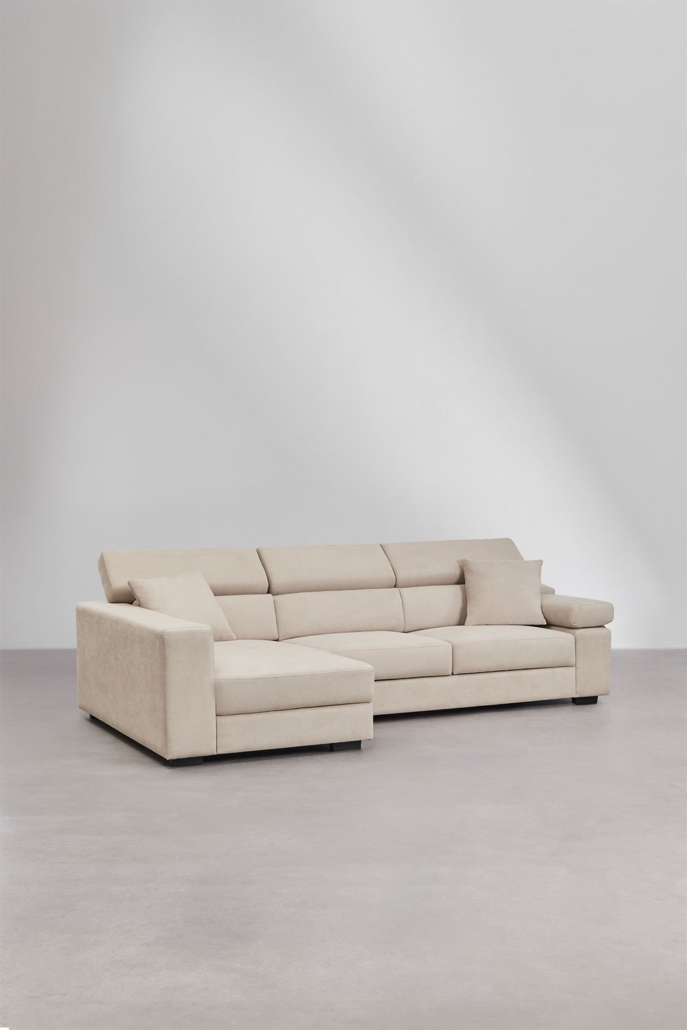 Trivietė sofa LUVANO su šezlongu iš audinio, kairinė