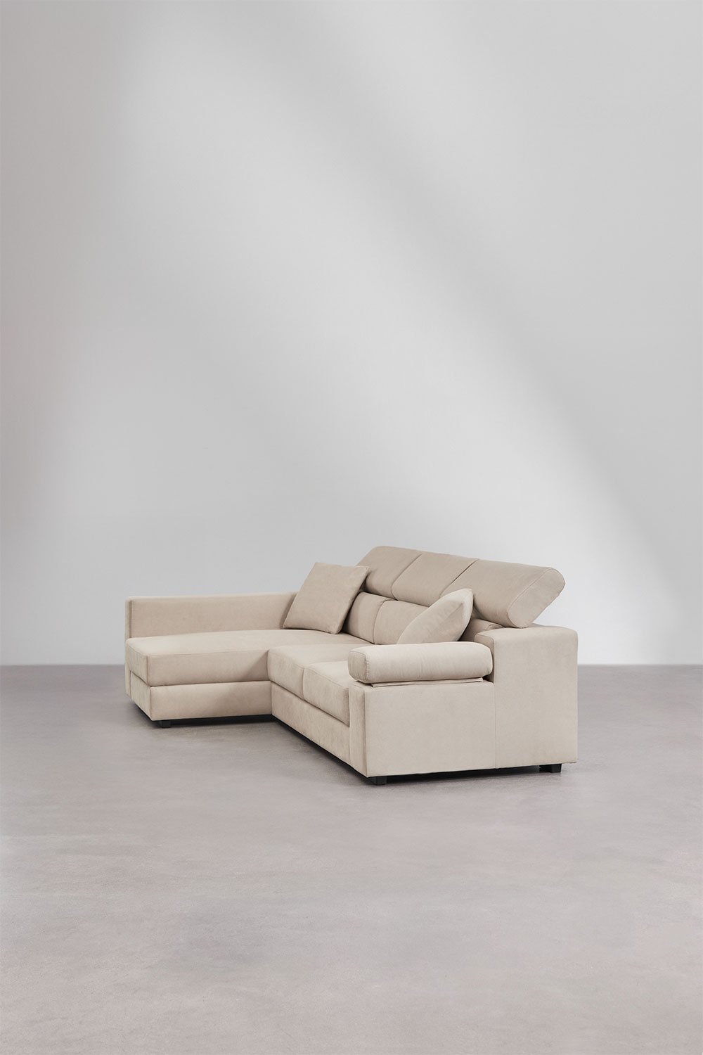 Trivietė sofa LUVANO su šezlongu iš audinio, kairinė
