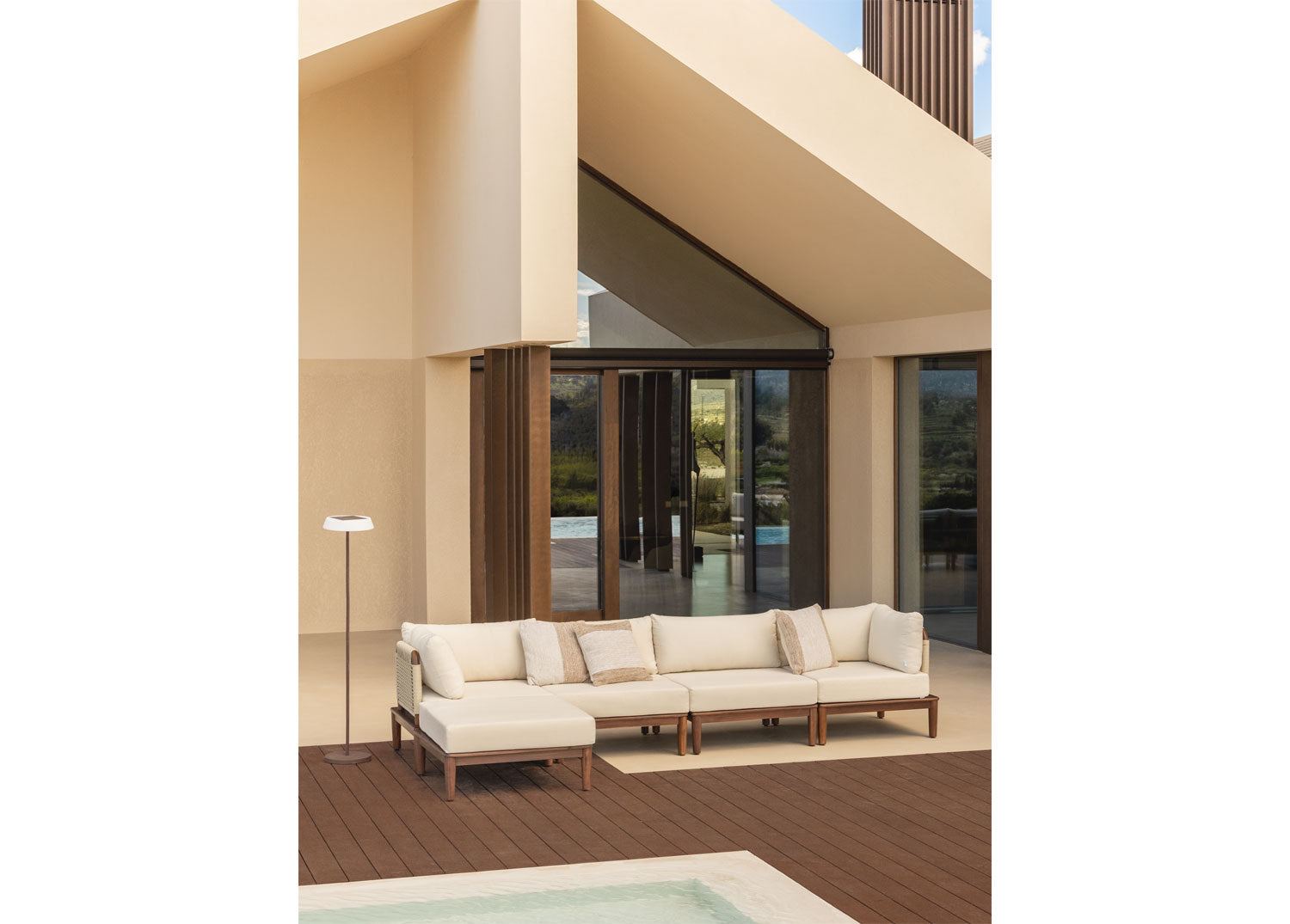 Sofa MODENA, 4 dalys ir pufas