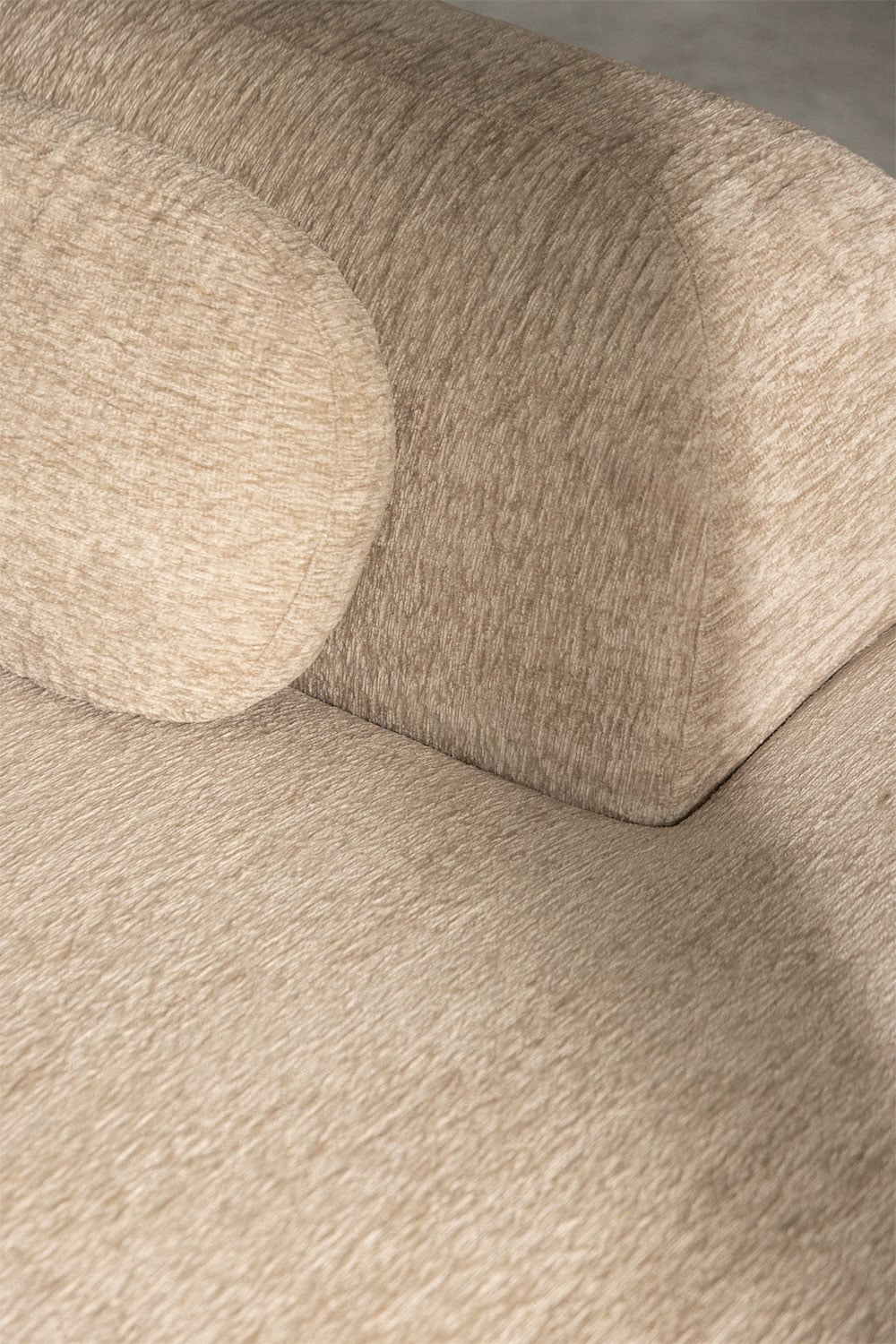 Modulinė sofa MERIDENA minimalistiniame svetainės interjere