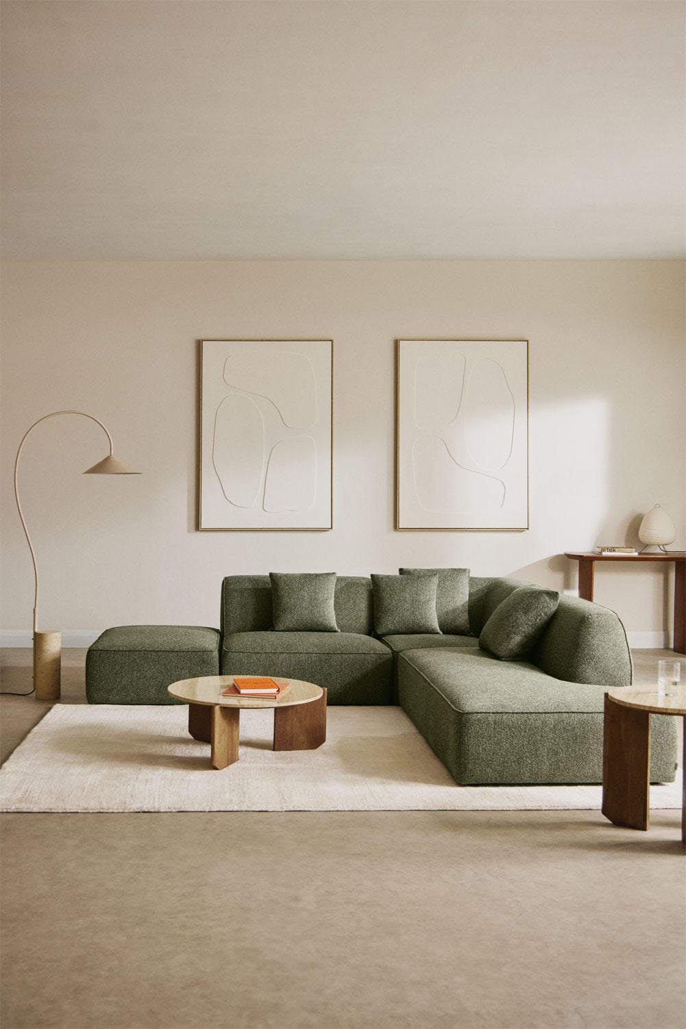 Kampinė sofa KARDENA spalvos, boucle
