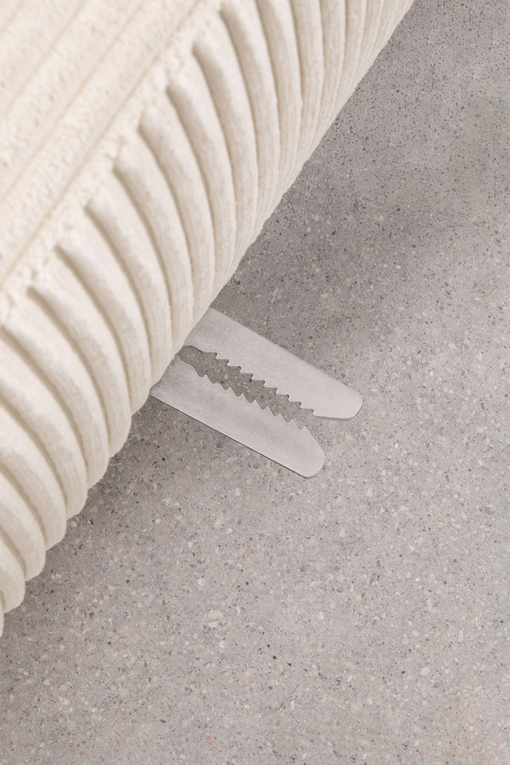Modulinė sofa BRUNENA – formos linijos
