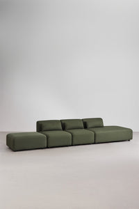 Sofa FOGLERA baltame fone šenilo