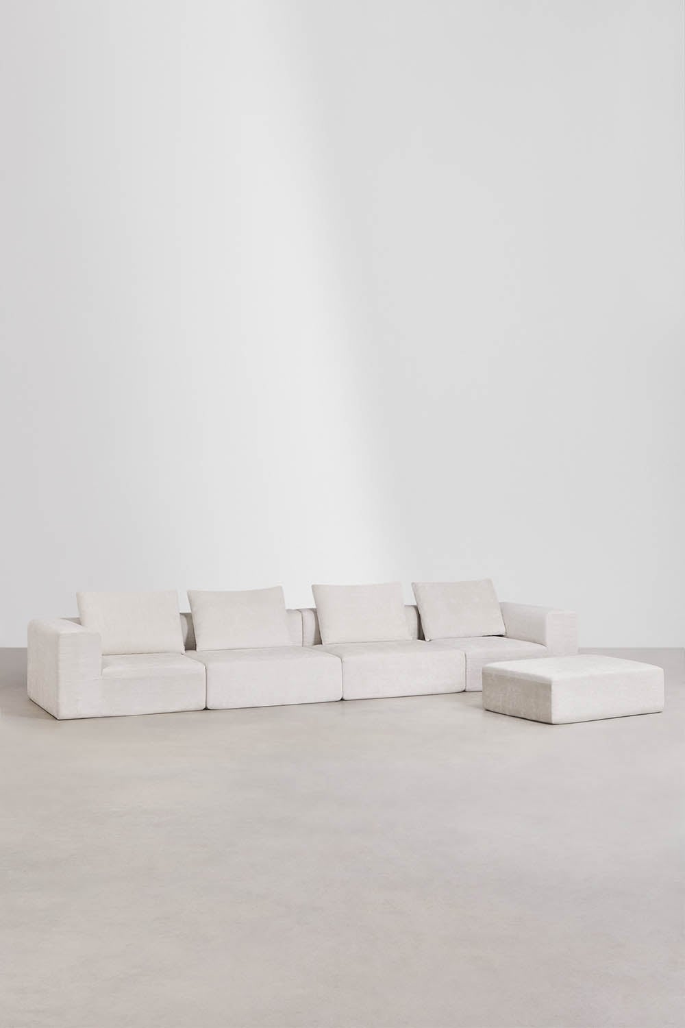 Modulinė sofa Norridge svetainėje, iš arti