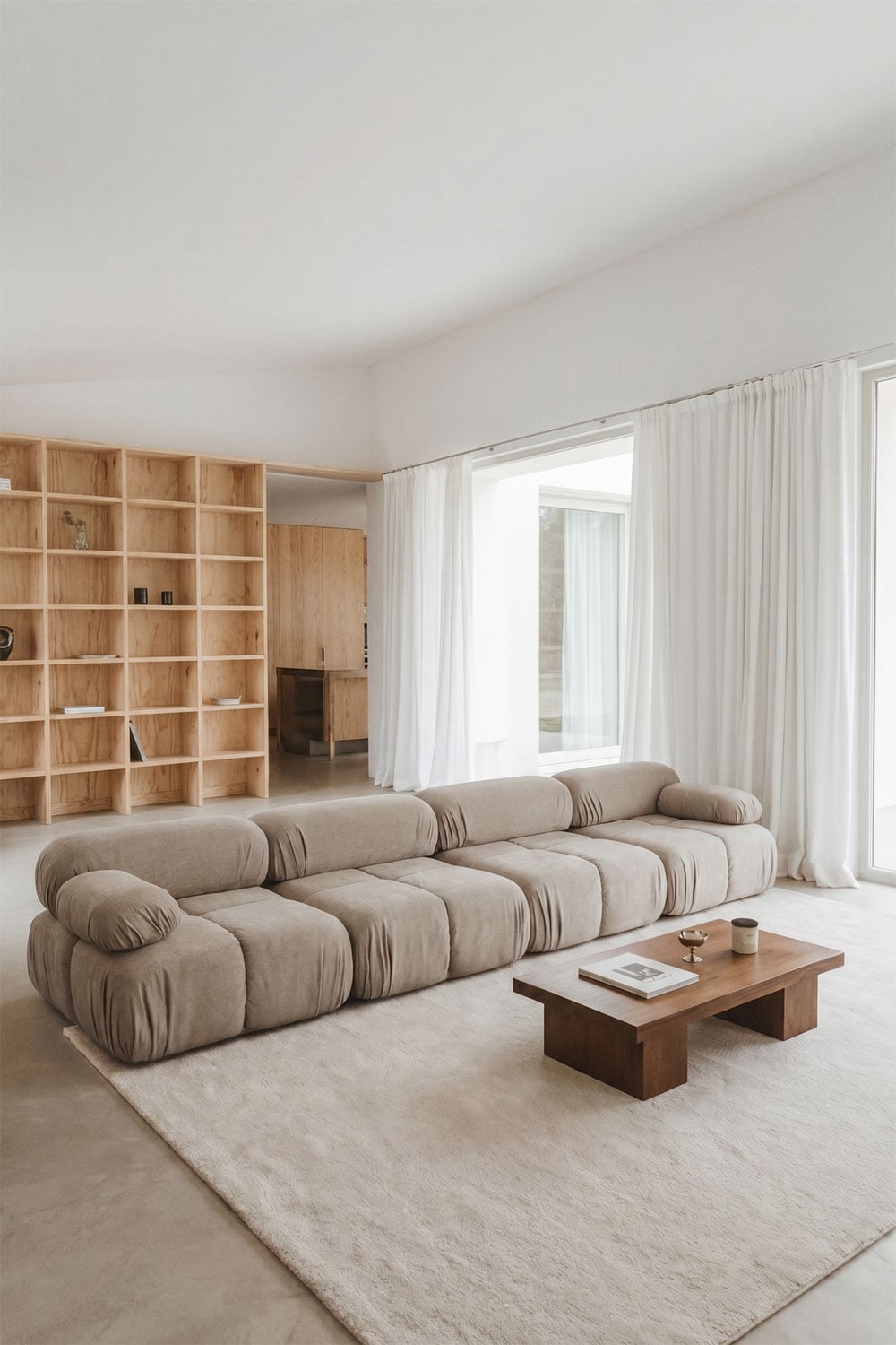 Modulinė sofa KENDALA iš priekio, boucle šalavijo žalia