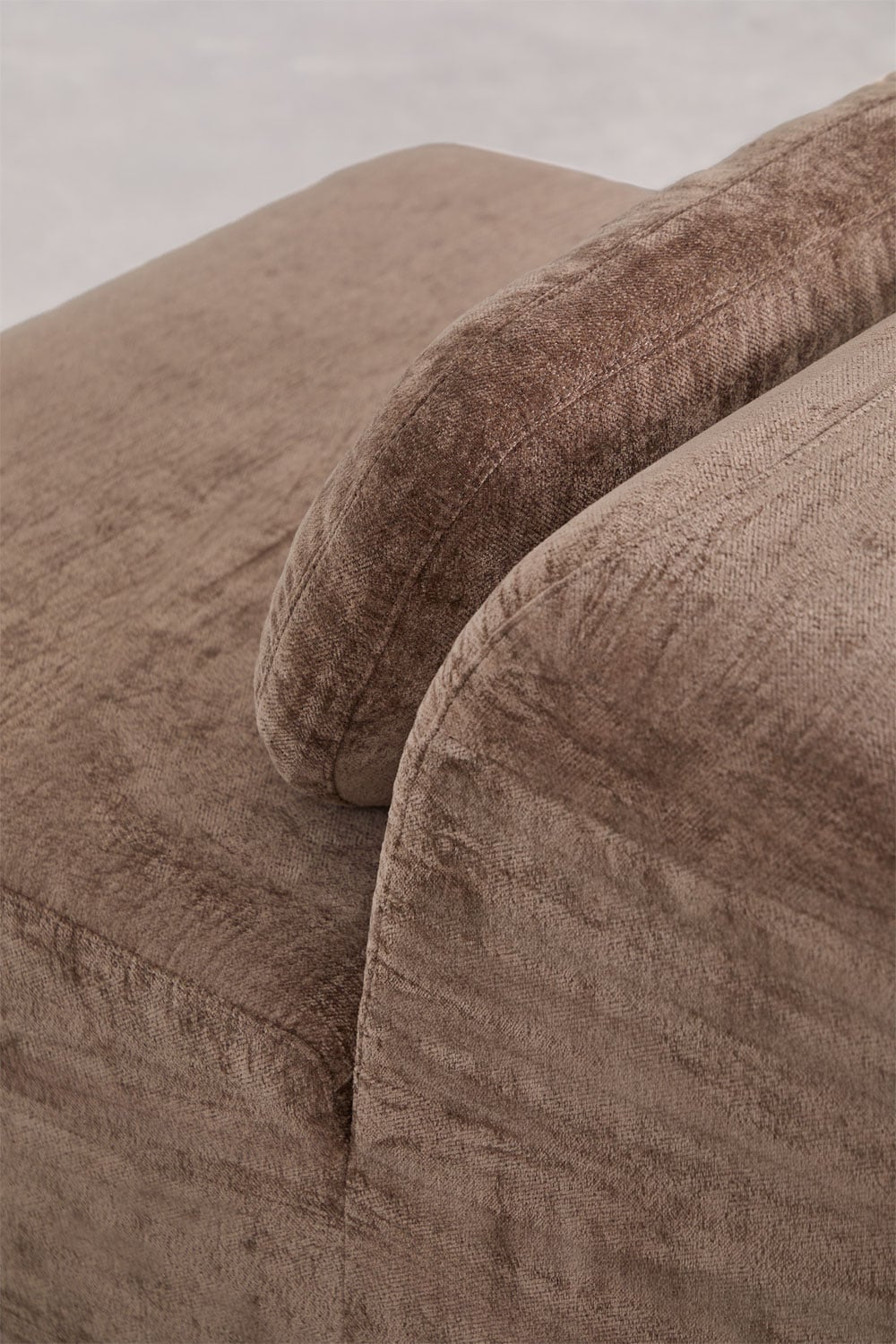 Modulinė kampinė sofa MERIDENA gilios sėdynės detalė