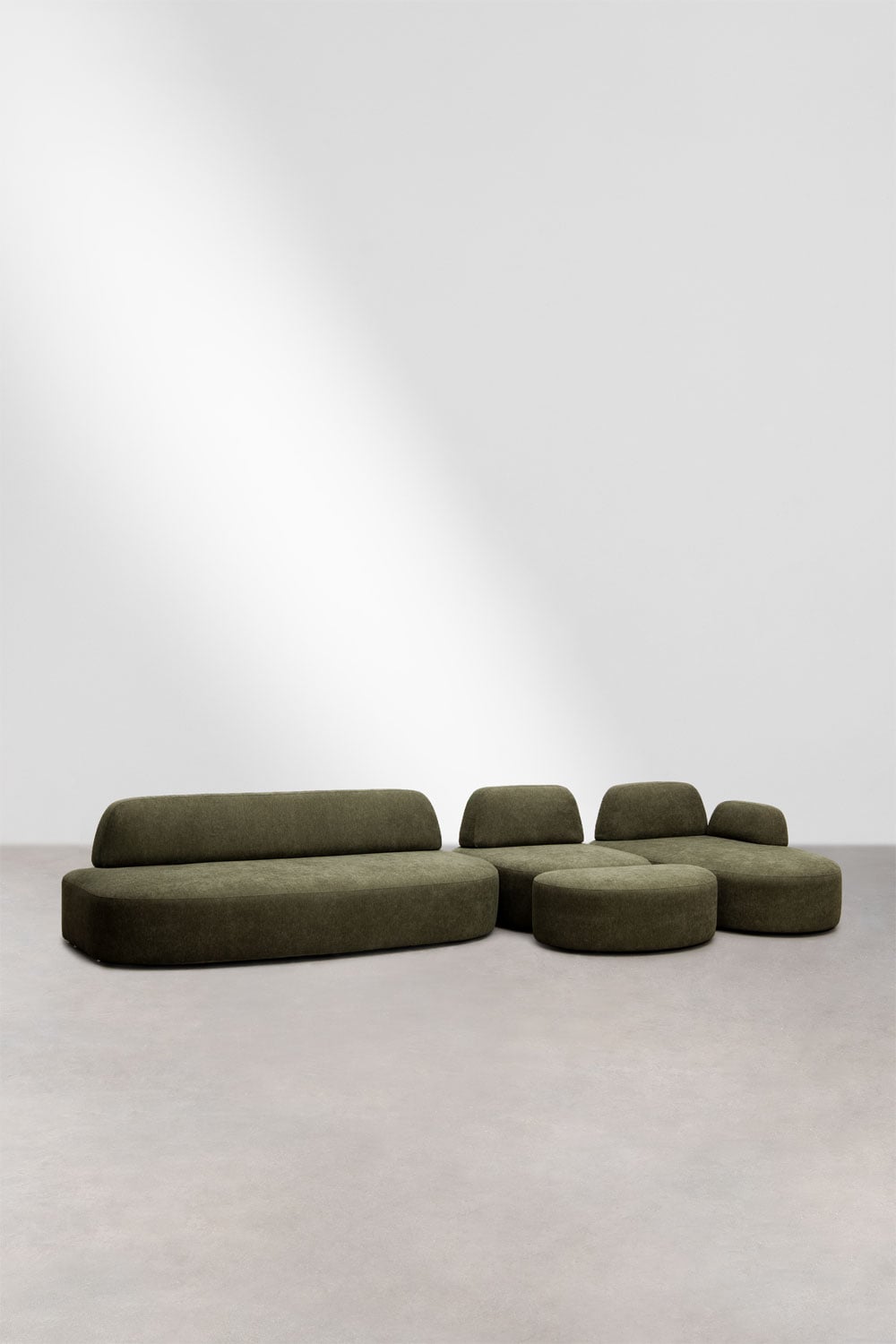 Modulinė sofa DZORELA iš priekio, karinės žalios šenilo