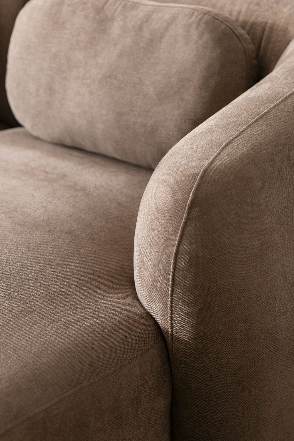 Modulinė sofa KOKETERA stilingame svetainės interjere