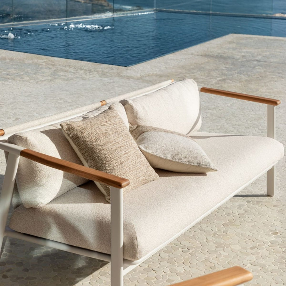 KOMPAKTO three-seater sofa