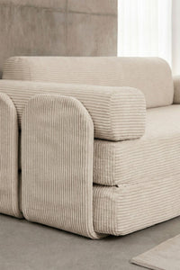 Sofa-lova PAULENA jaukiame miegamojo interjere