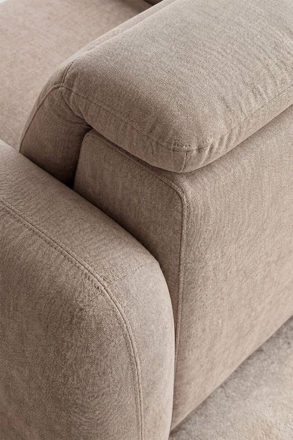 Trivietė elektrinė sofa PEGERA spalvos niuansas iš arti