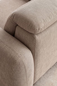 Trivietė elektrinė sofa PEGERA spalvos niuansas iš arti