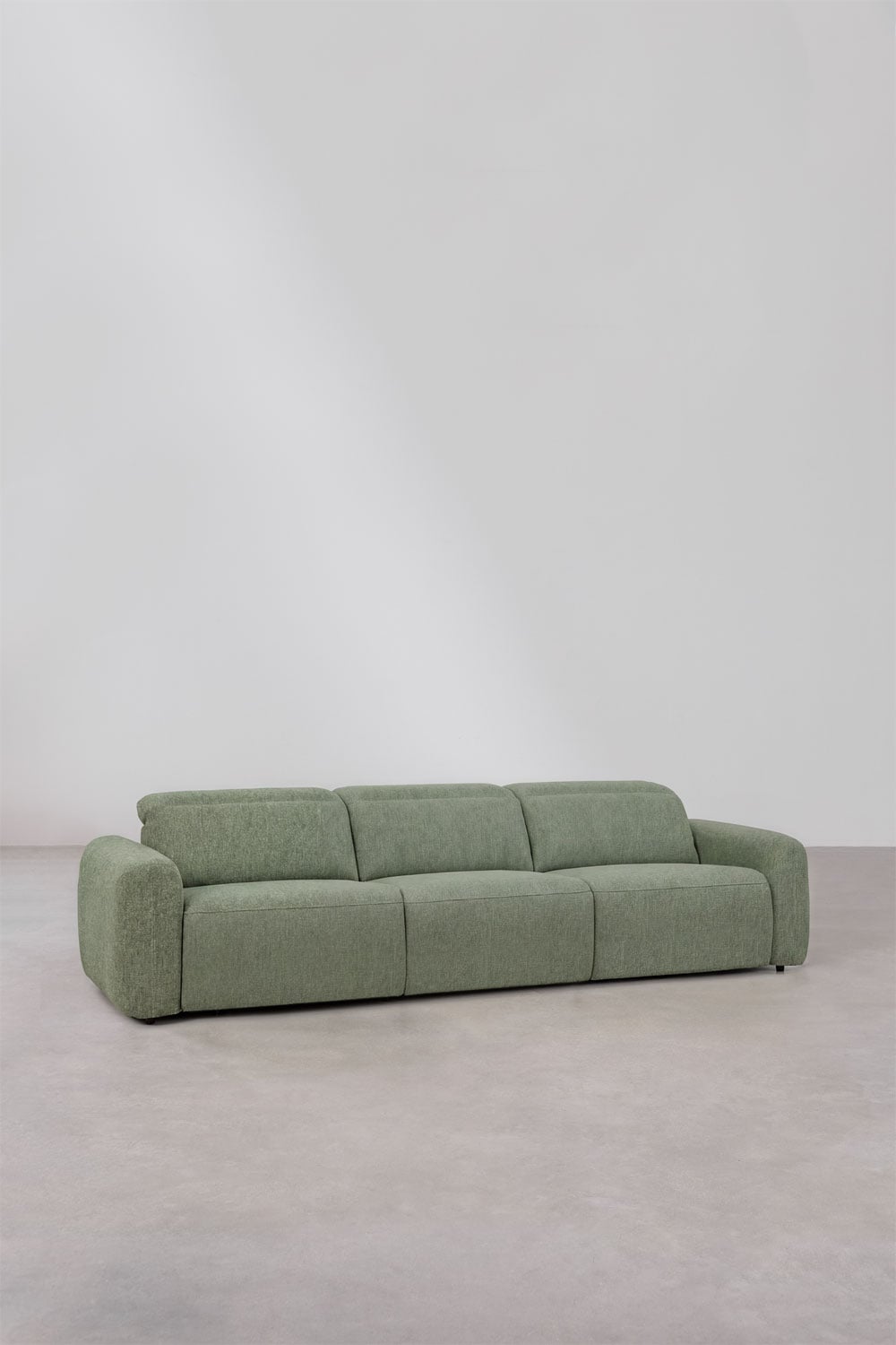 Trivietė elektrinė sofa PEGERA kraštų apdailos detalė