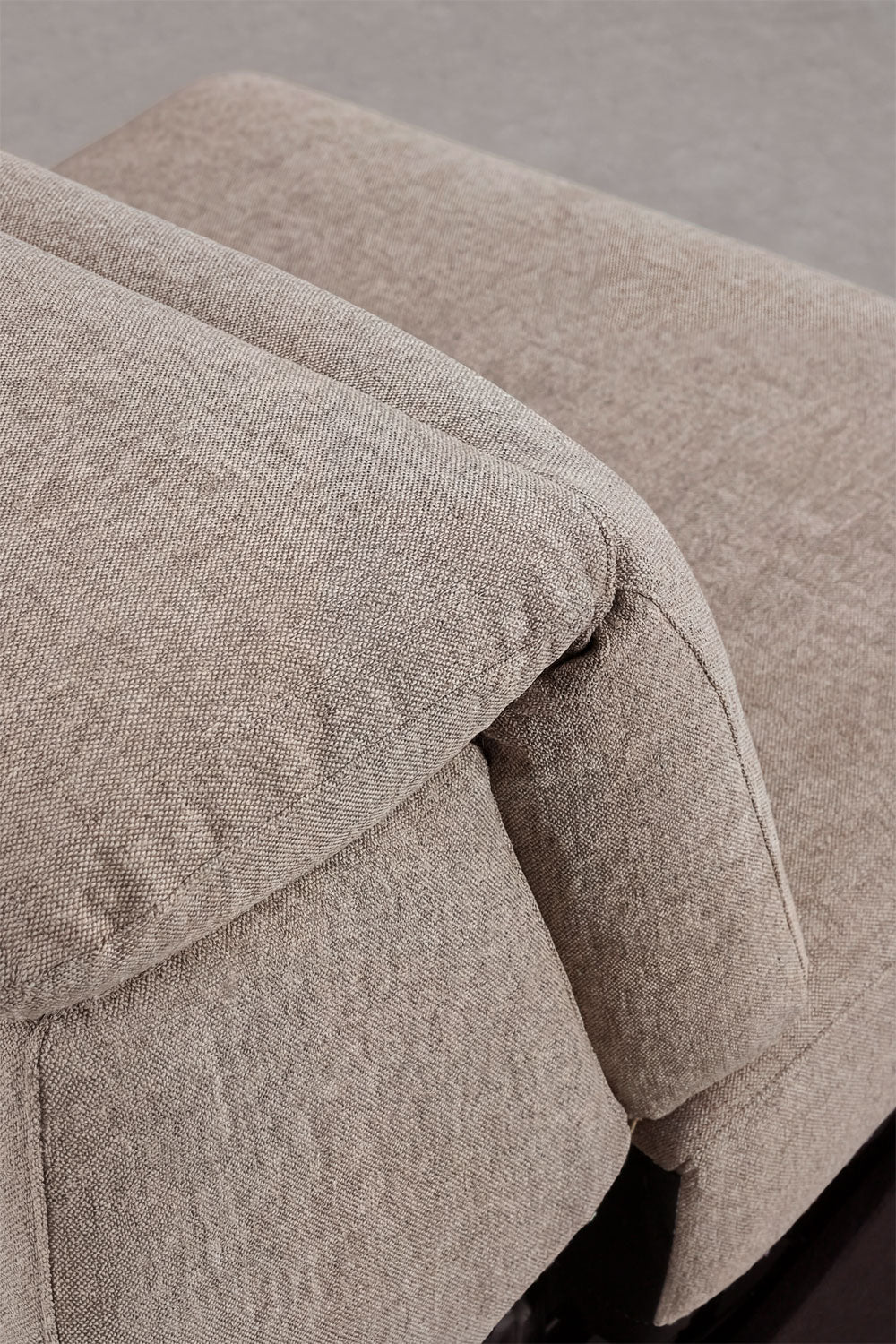 Trivietė elektrinė sofa PEGERA – vaizdas iš šono