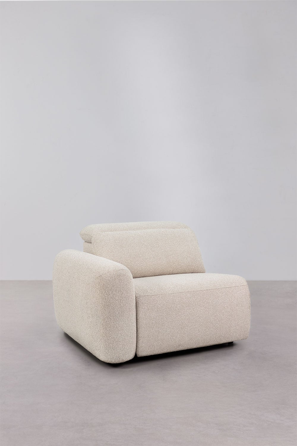 Trivietė elektrinė sofa PEGERA siūlių detalė