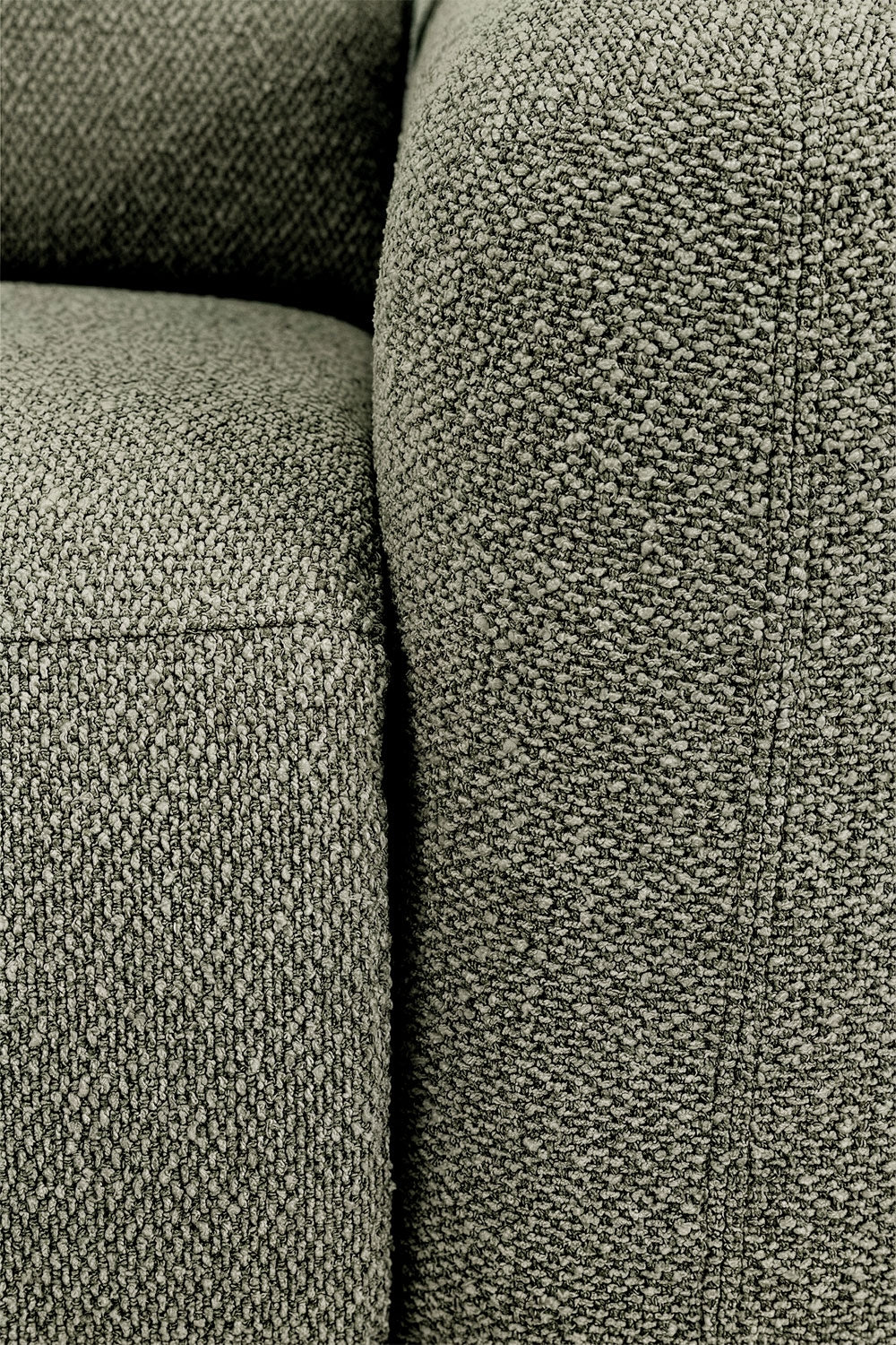 Trivietė elektrinė sofa PEGERA – kitu rakursu