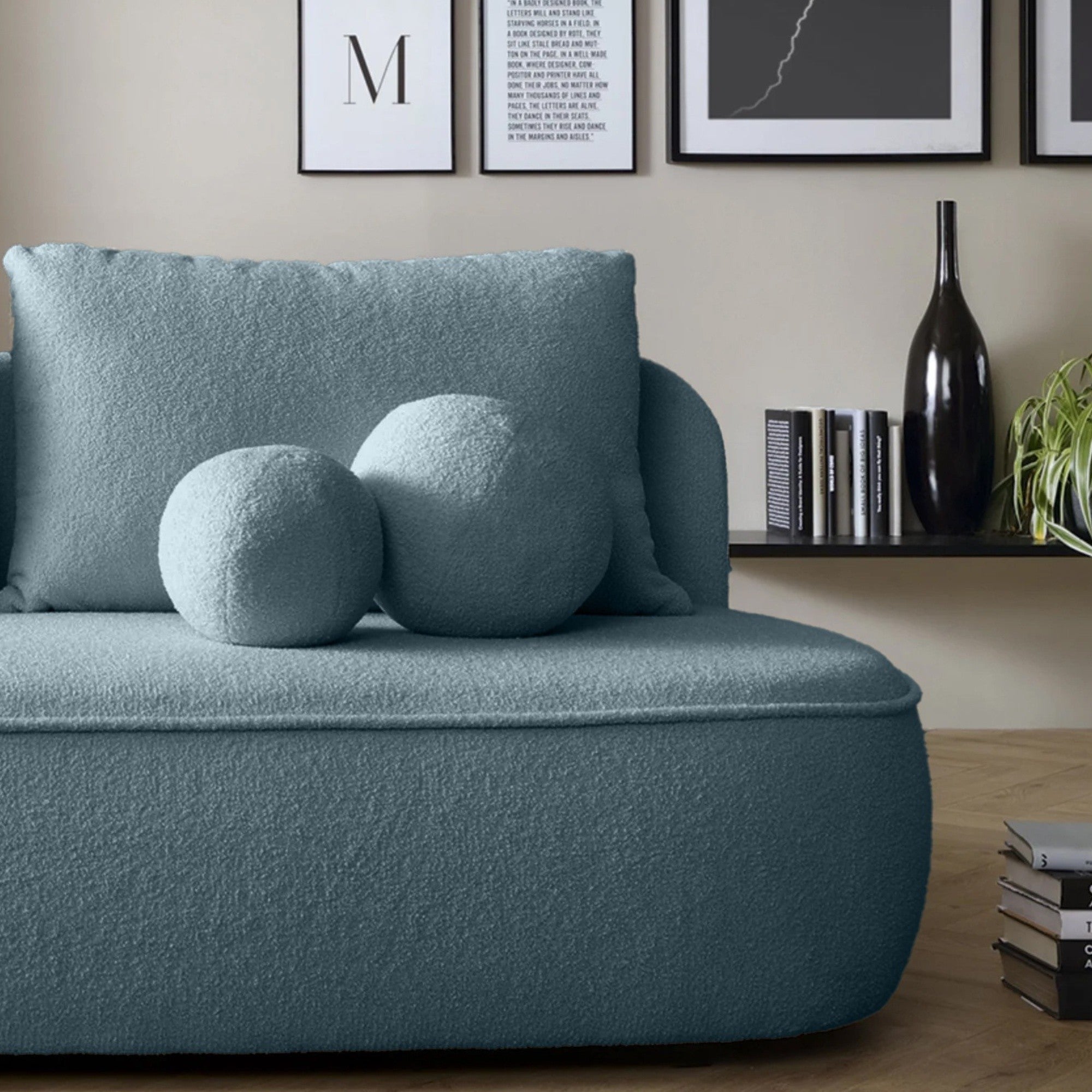 Sofa lova BELLA, melsvas bouclé
