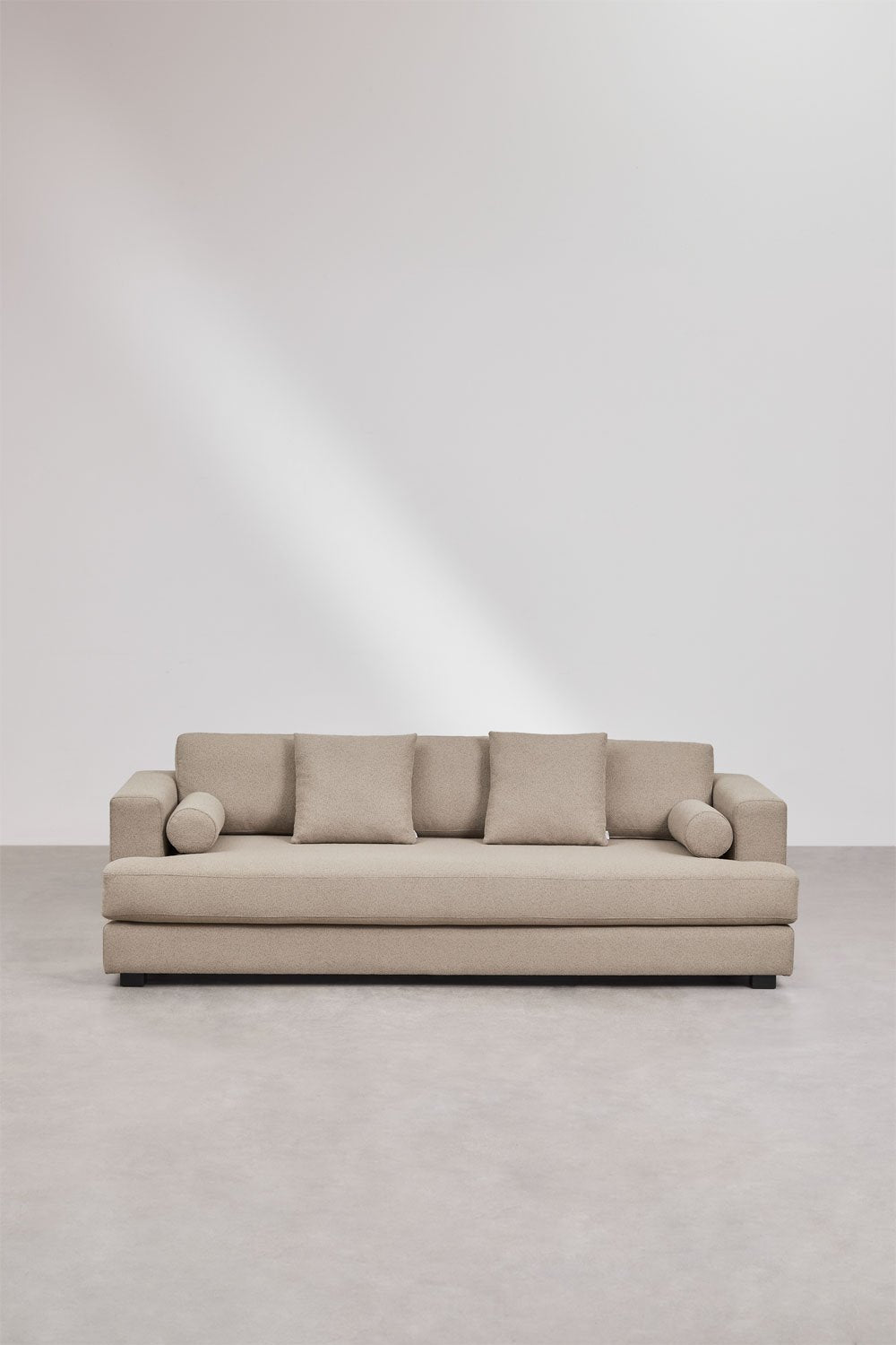 Trivietė sofa NELTON iš boucle audinio, švelniai balta