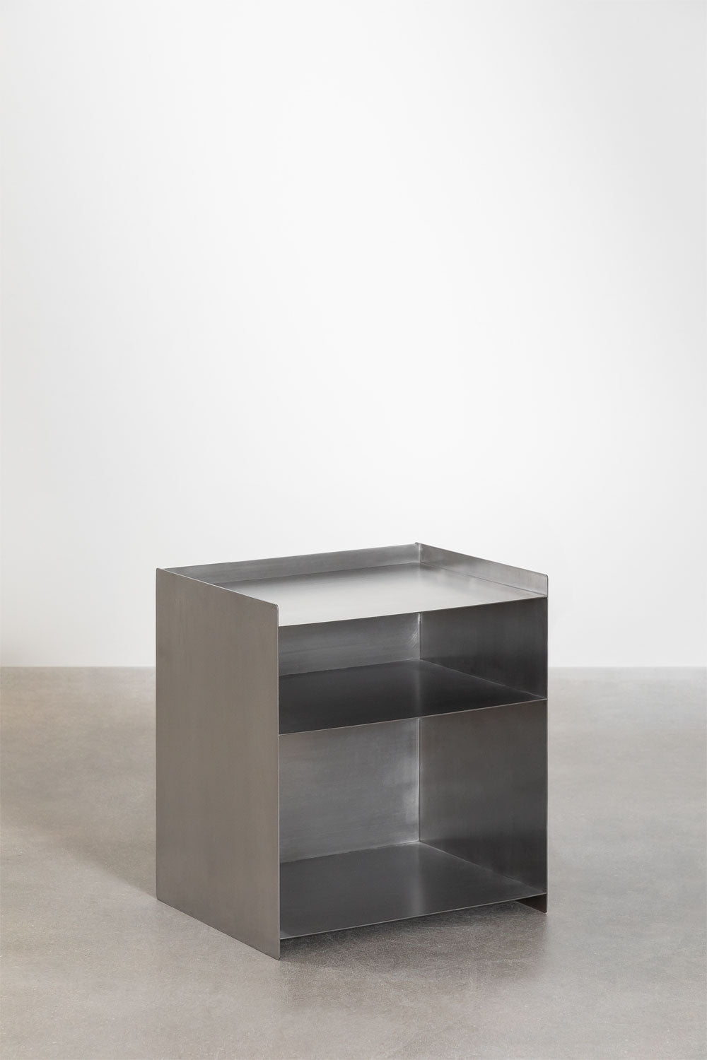 Side table NENDEA, silver